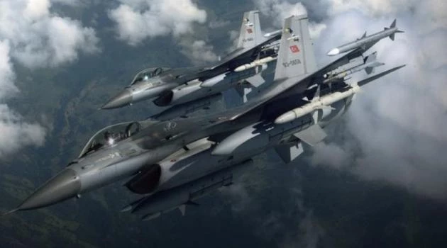 Ρεσιτάλ προκλήσεων από τους Τούρκους στο Αιγαίο μέσα στη Μεγάλη Εβδομάδα – 31 παραβιάσεις σε μια μέρα